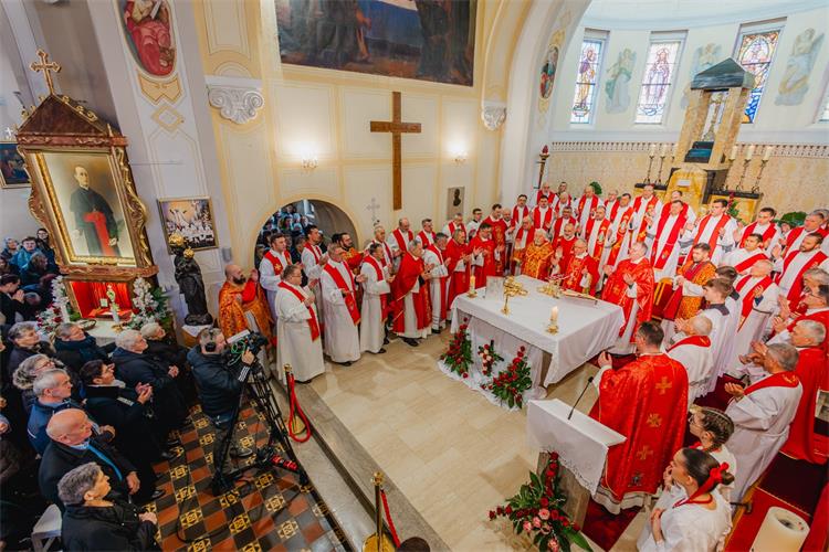 Slika /Ministar Šipić - fotografije/Krašić 1.jpeg